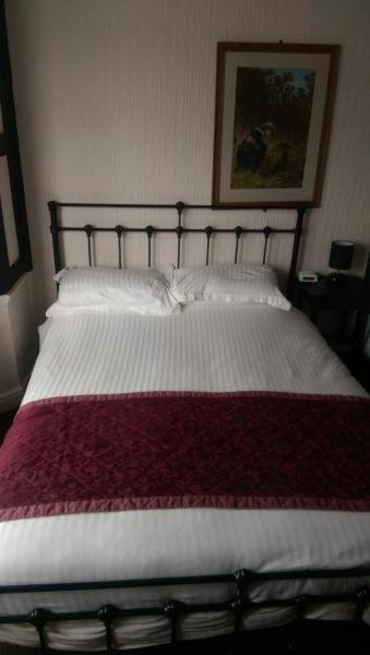 Bugle Hotel Titchfield Habitación foto